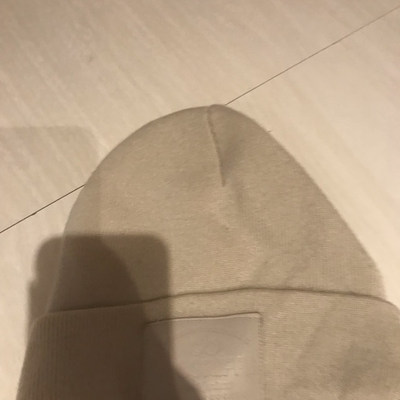 3/15$ Cozy Cream Kids Beanie - Picture 1 of 2